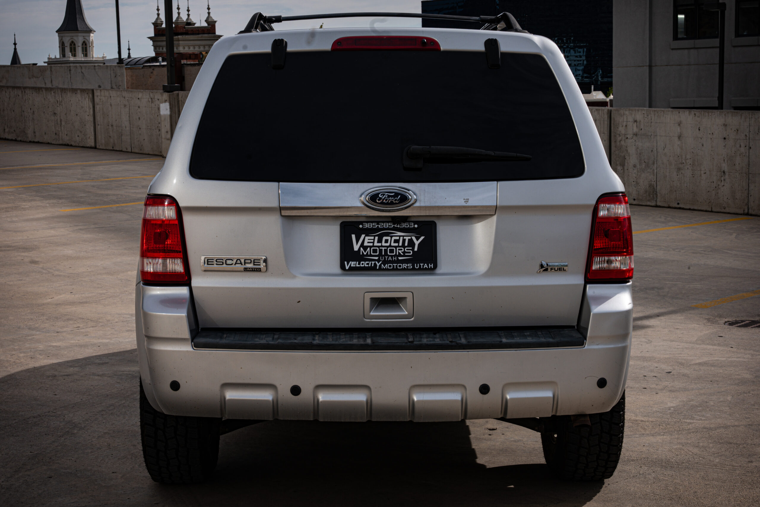 
								2010 Ford Escape Limited Sport Utility 4D full									