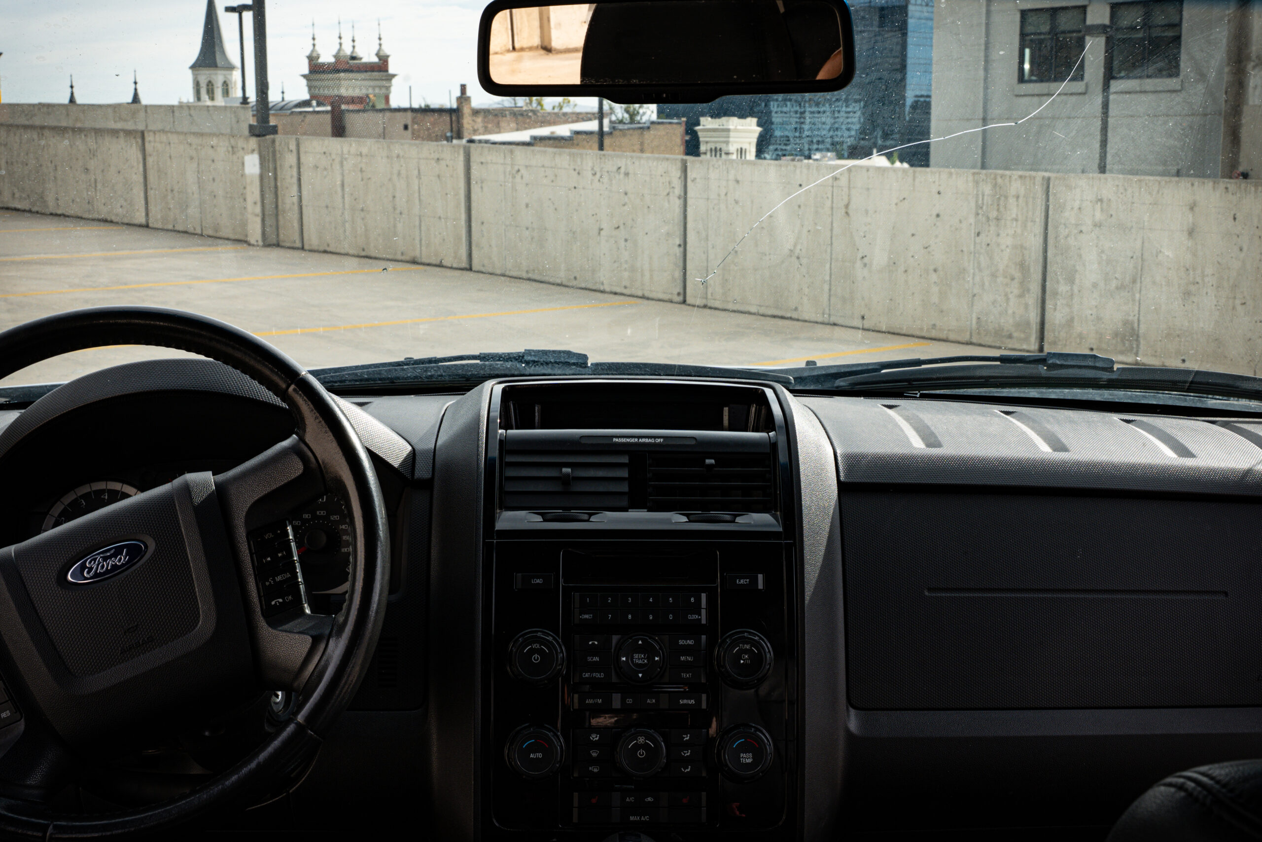 
								2010 Ford Escape Limited Sport Utility 4D full									