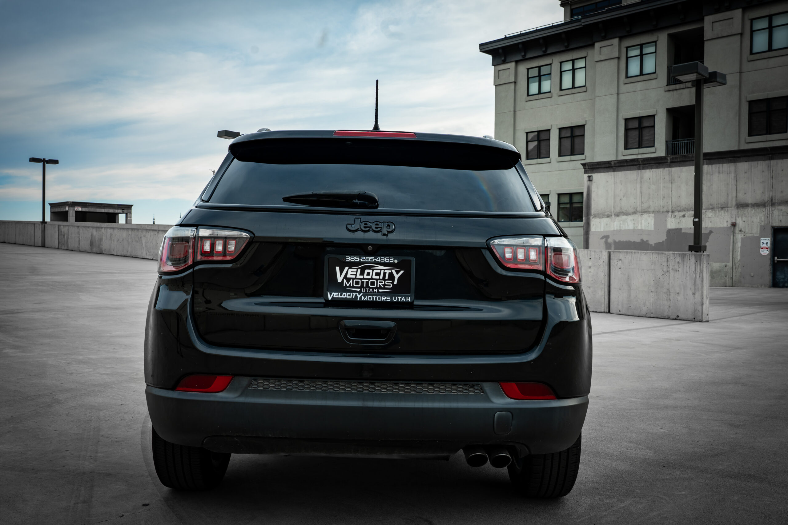 
								2018 Jeep Compass Altitude Sport Utility 4D full									