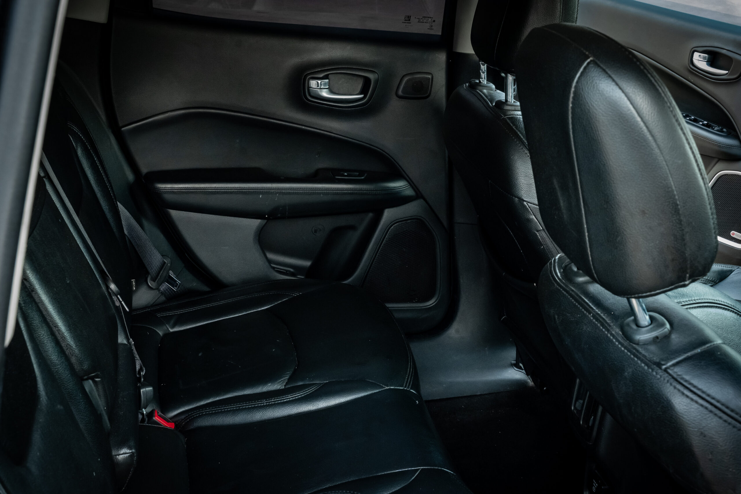 
								2018 Jeep Compass Altitude Sport Utility 4D full									